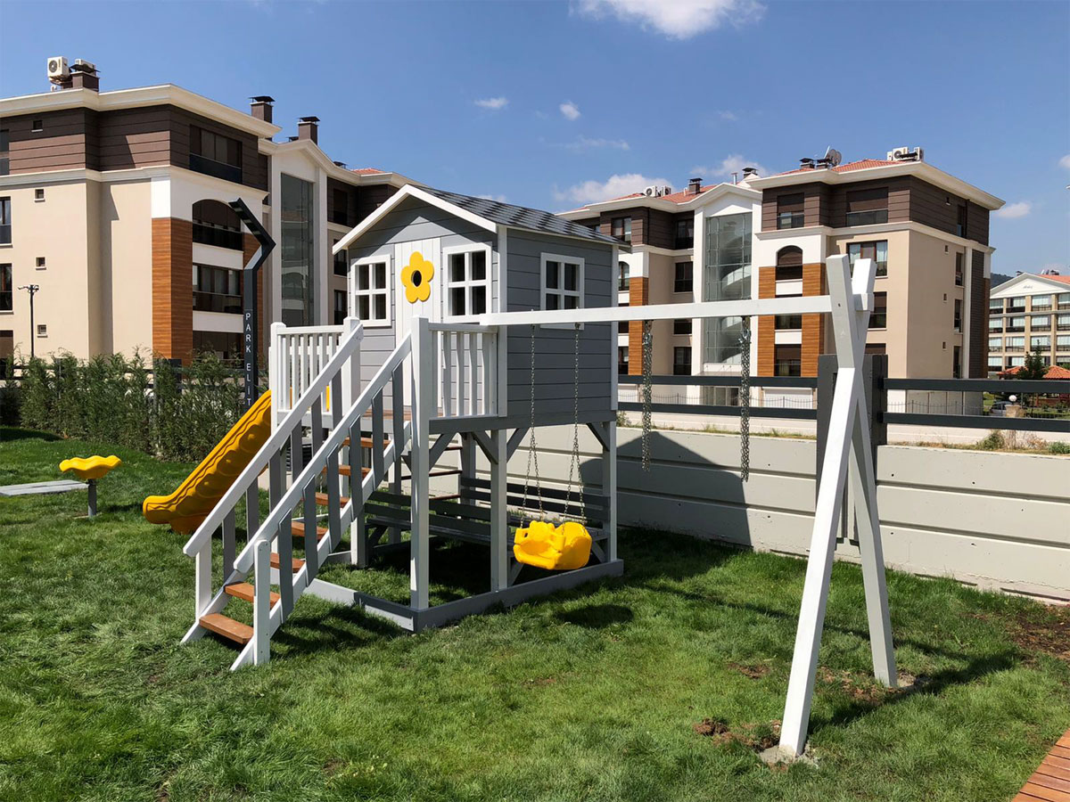 Ağaç Oyun Evi Resmi