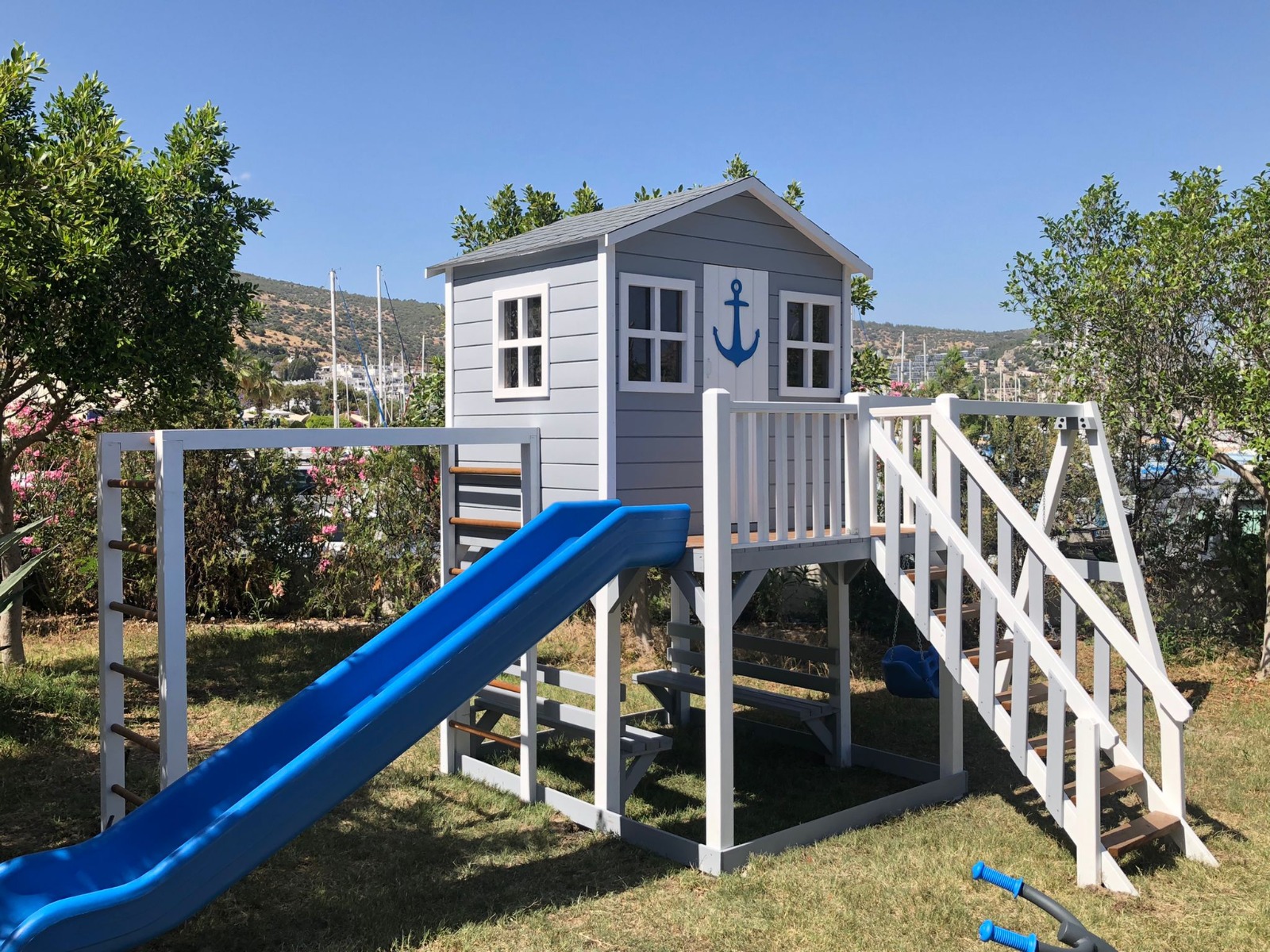 Tırmanmalı Ahşap Çocuk Oyun Evi Görseli